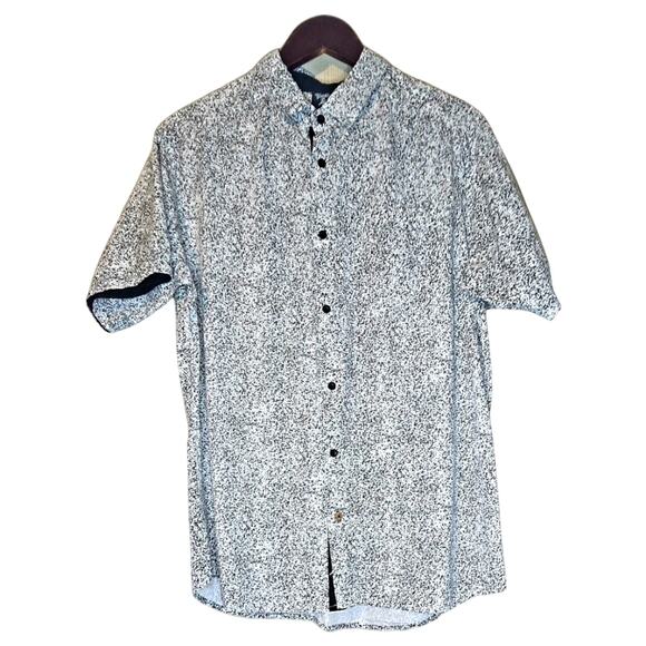 Blue Gear White & Black Button-Down Shirt – Medium [0020] - Picture 1 of 9